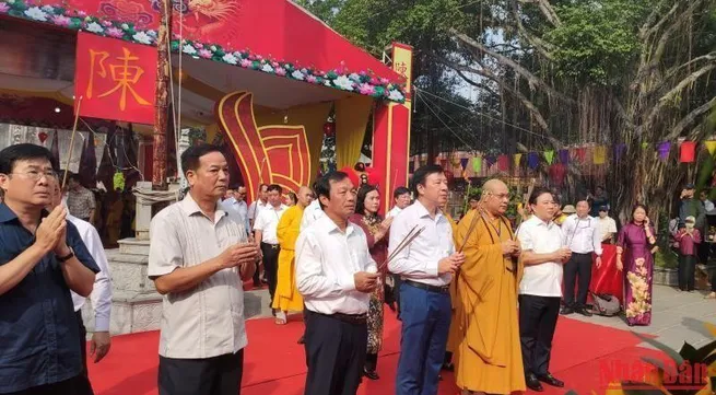 Con Son - Kiep Bac Autumn Festival opens