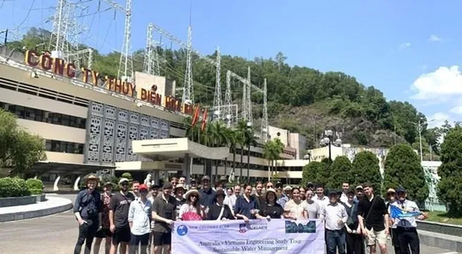 Vietnamese culture impresses Australian students