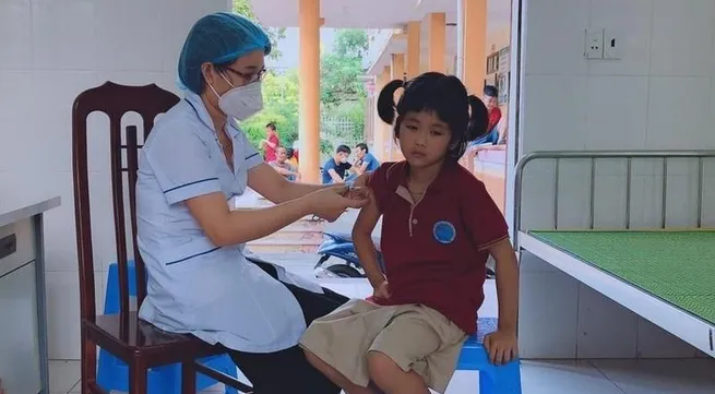 1,069 new COVID-19 cases recorded on October 13