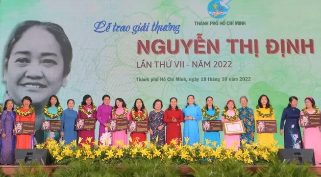 Meeting marks Vietnamese Women's Day in Ho Chi Minh City