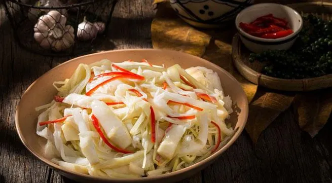 Pickled ‘bon bon’: A mesmerising speciality in Ca Mau province