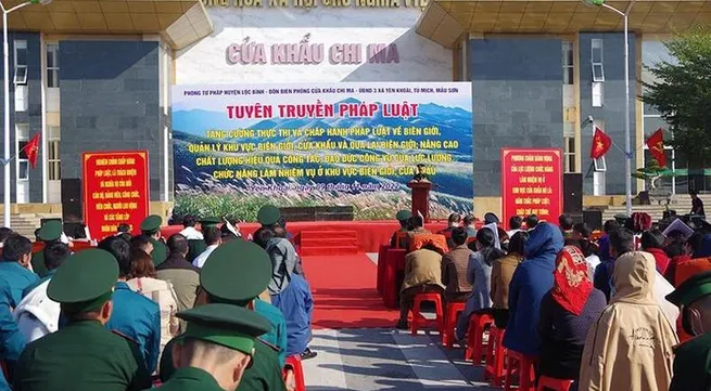 Lang Son border guards popularise law among local people