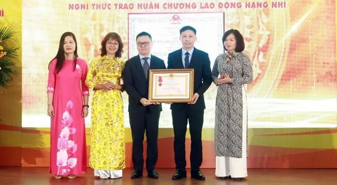 “Nguoi lam bao” (Journalist) Magazine receives second-class Labour Order