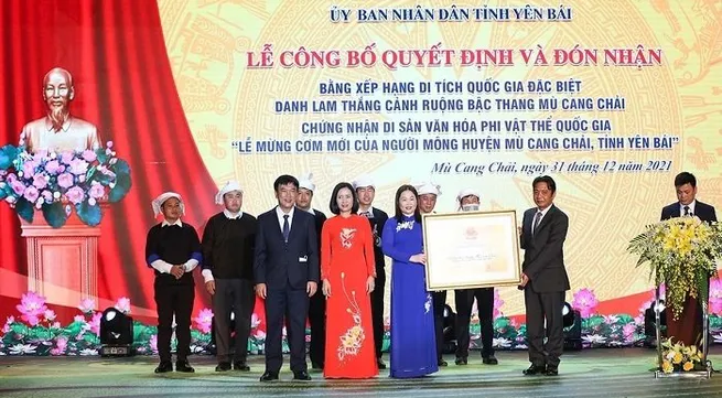 Yen Bai receives certificate recognising the Mu Cang Chai terraced fields as a special national site