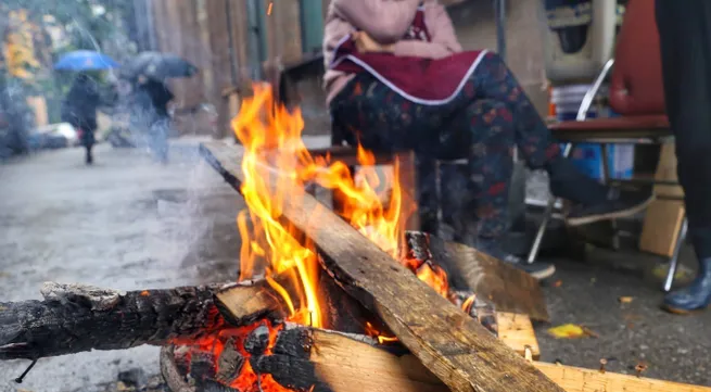 Severe cold wave hits Northern areas