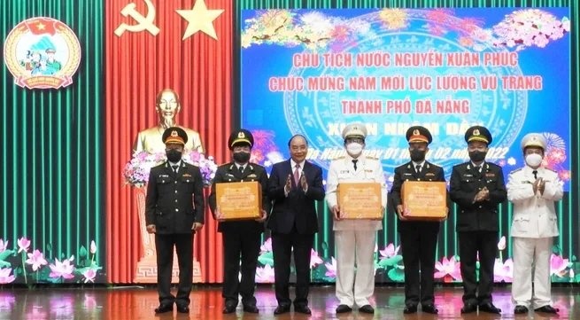 President extends Lunar New Year greetings to armed forces in Da Nang