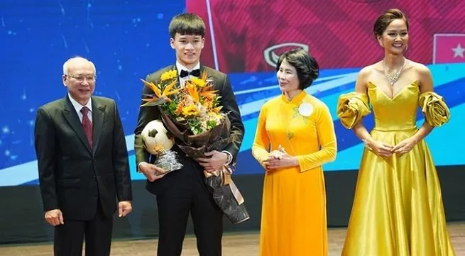 Nguyen Hoang Duc wins Vietnamese Golden Ball Award 2021