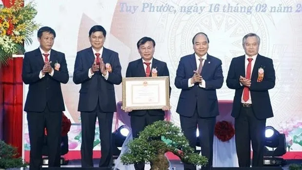 President attends ceremony recognising Binh Dinh’s Tuy Phuoc as new-style rural district
