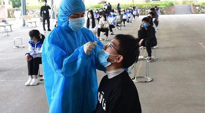 Ministry to cut COVID-19 test prices by 30 percent