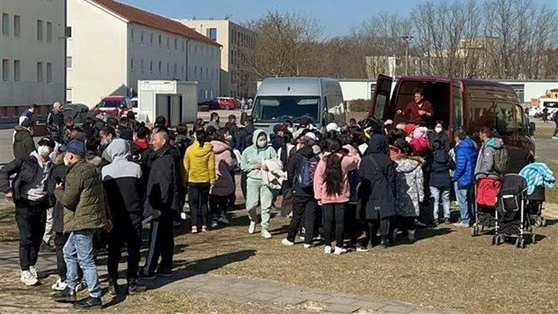 Vietnam’s embassy, community in Germany support evacuees from Ukraine