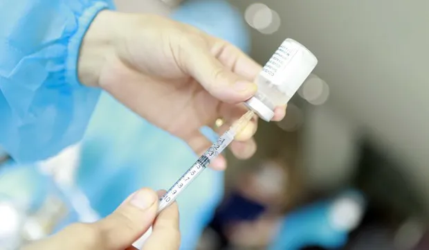 HCMC launches campaign for COVID-19 booster shots