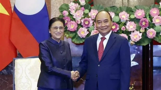 President Nguyen Xuan Phuc receives Lao Vice President Pany Yathotou