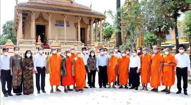 Leaders of Government, National Assembly, VFF celebrate Chol Chnam Thmay festival with Khmer people