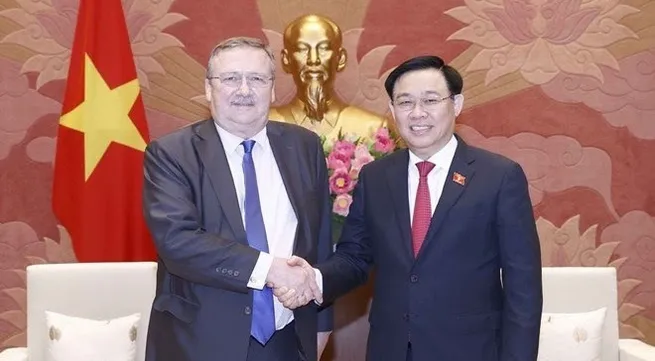 Deepening the relationship with the UK and Hungary