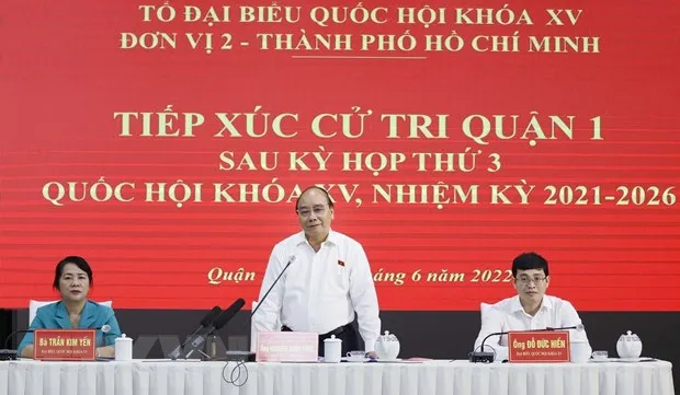 President Nguyen Xuan Phuc meets voters in Ho Chi Minh City