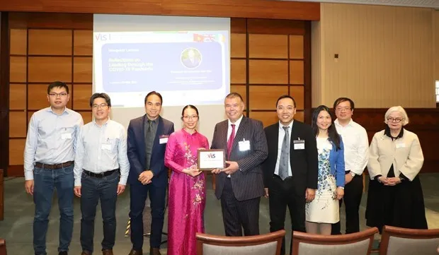 Vietnamese-British Professor becomes honorary chairman of VIS