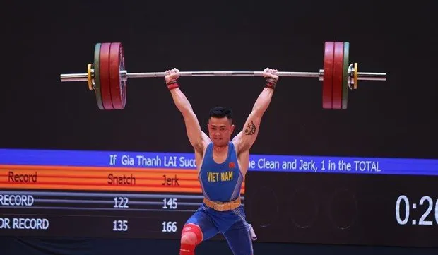 Gold comes to Vietnam in weightlifting