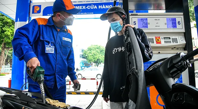 Retail petrol prices up slightly in latest adjustment