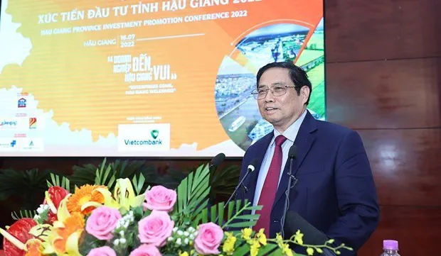 PM attends investment promotion conference in Hau Giang