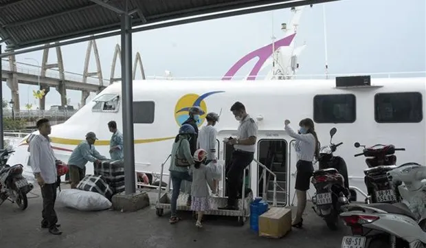 Stranded tourists on famous island safely back to mainland