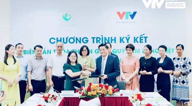 The Vietnamese Heart Foundation and Hanoi Obstetrics and Gynecology Hospital signed the project 'For
