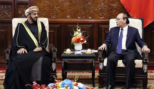 President Nguyen Xuan Phuc receives outgoing Ambassadors of Oman and Czech Republic