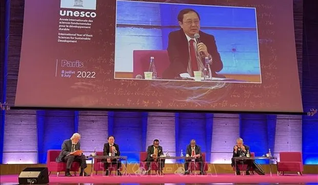 Vietnam seeks stronger science-technology cooperation with France, UNESCO, WIPO