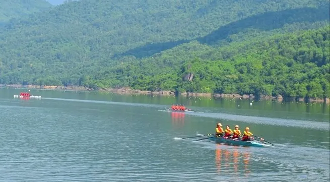 Over 400 athletes compete at National Rowing and Canoeing Clubs Championship