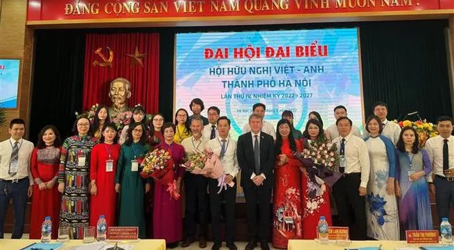 Vietnam, UK promote ties in various areas