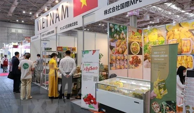 Vietnamese products impress Japanese customers at food, beverage exhibition