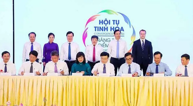 Hanoi, Ho Chi Minh City and North-Central region boost tourism cooperation