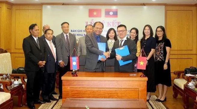 Vietnam and Laos promote cooperation in journalism