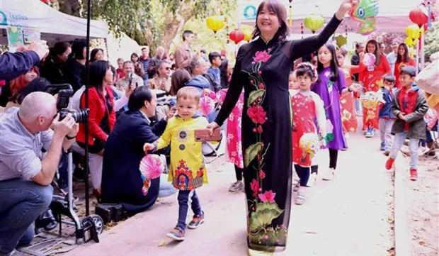 Vietnamese family festival held in Belgium