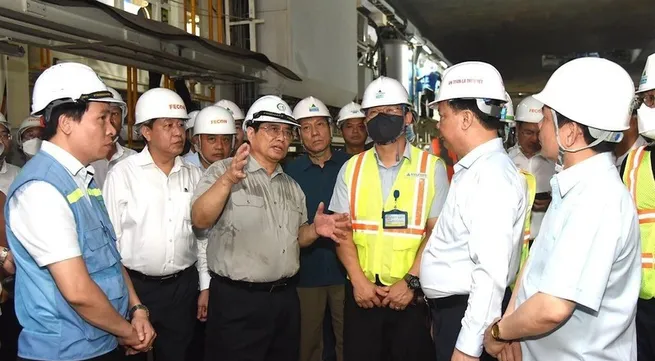 PM Pham Minh Chinh checks progress of Nhon-Hanoi Station urban railway