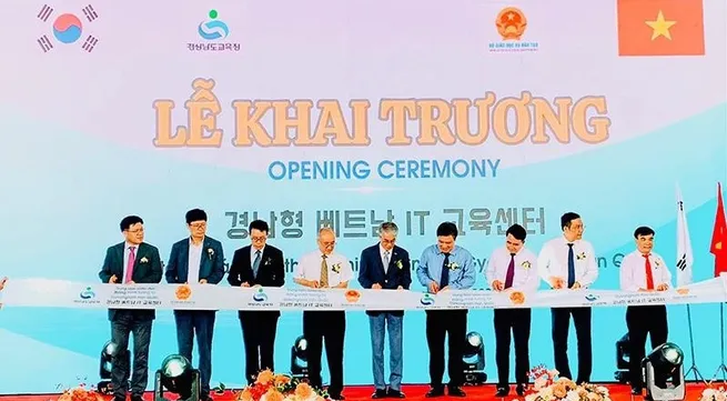 Smart Education Centre in Hai Phong opens