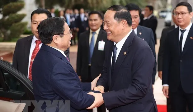 Prime Minister starts official visit to Laos