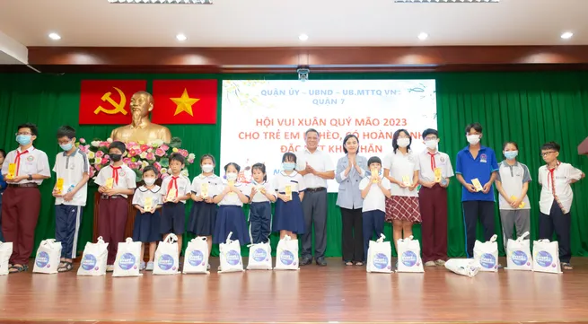 Unilever Vietnam and its brands to conduct many activities to support the society this Tet