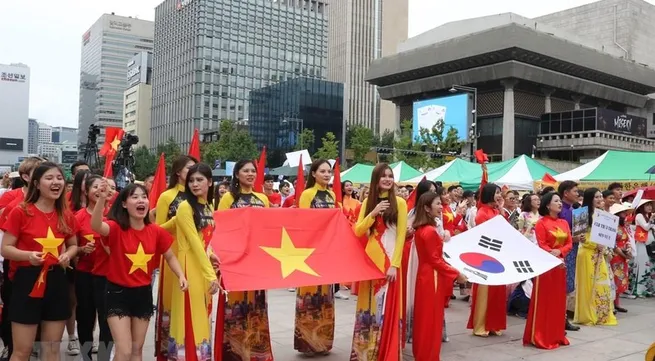 Vietnam-RoK bilateral trade scale soars sharply over 30 years