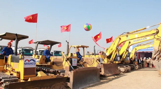 Work commences on 6 trillion VND road in Nam Dinh