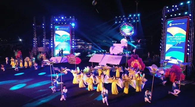 Ha Long Winter Carnival 2022 attracts thousands of visitors