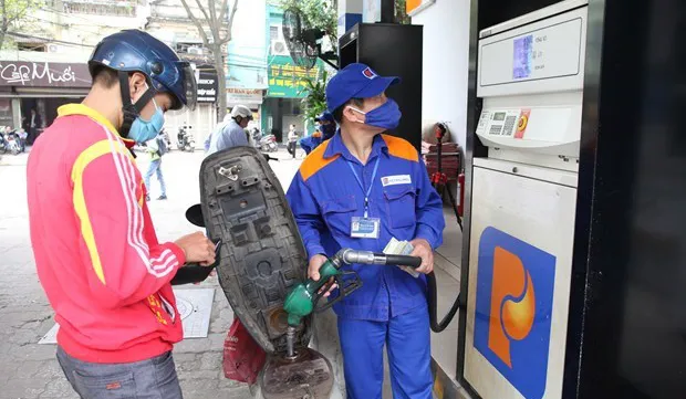 Petrol prices continue falling