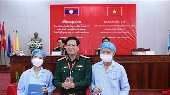 Vietnam assists Laos in first two kidney transplantation cases