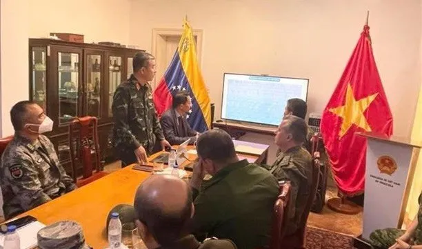 Vietnam’s foreign, defence policies introduced in Venezuela