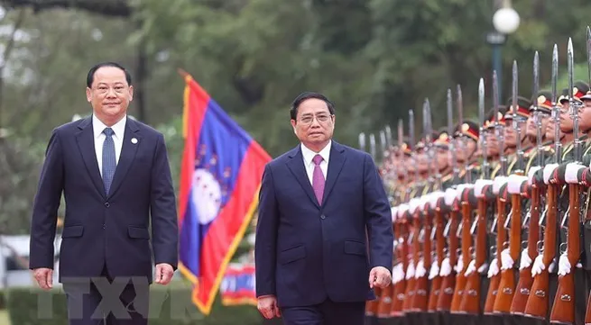 Vietnamese PM’s visit grabs headlines of Lao media