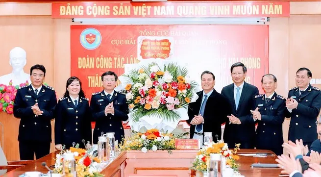 Hai Phong's budget revenue surpasses 100 trillion VND for the first time