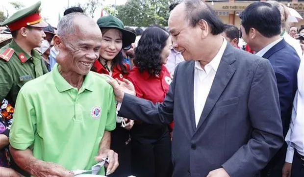 President presents Tet gifts to poor, disadvantaged households in Kien Giang