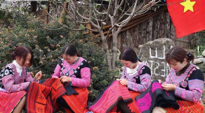 H’mong ethnic people celebrate Tet Festival