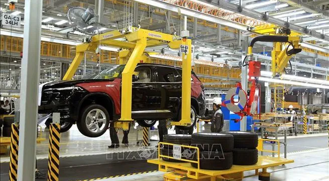 CIEM sketches out Vietnam’s 2023 economic scenarios