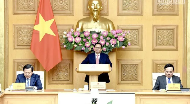 PM meets with chiefs of Vietnamese representative offices abroad