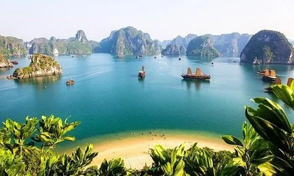 Vietnam among top best places to go for budget honeymoon